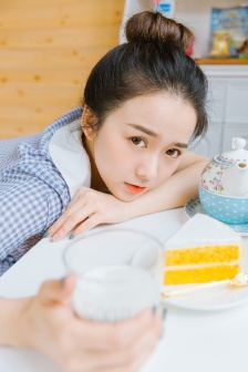 虐待女仆